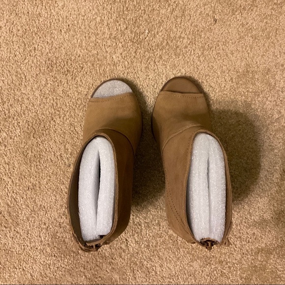 Brand New Gianni Bini Shoes - Picture 6 of 6